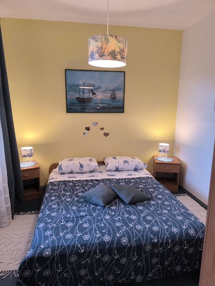 Cozy Apartments Žute, Island of Korčula