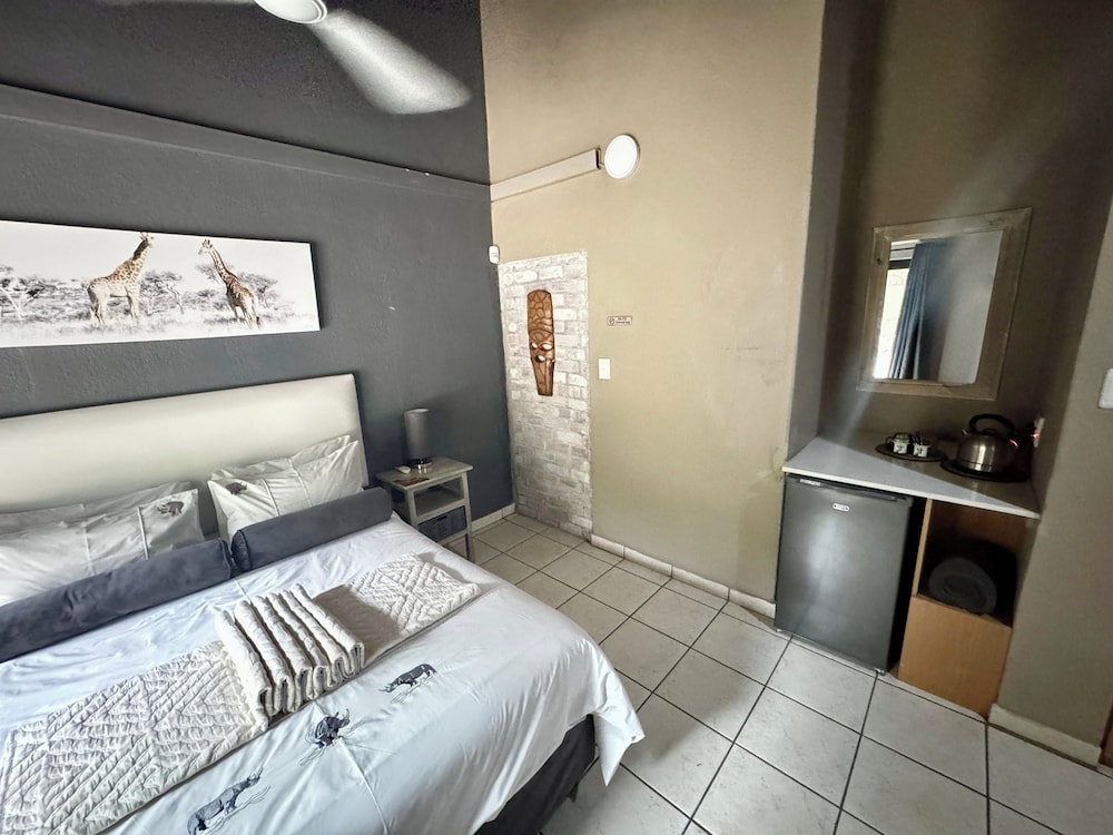 Singwe Private Safari lodge