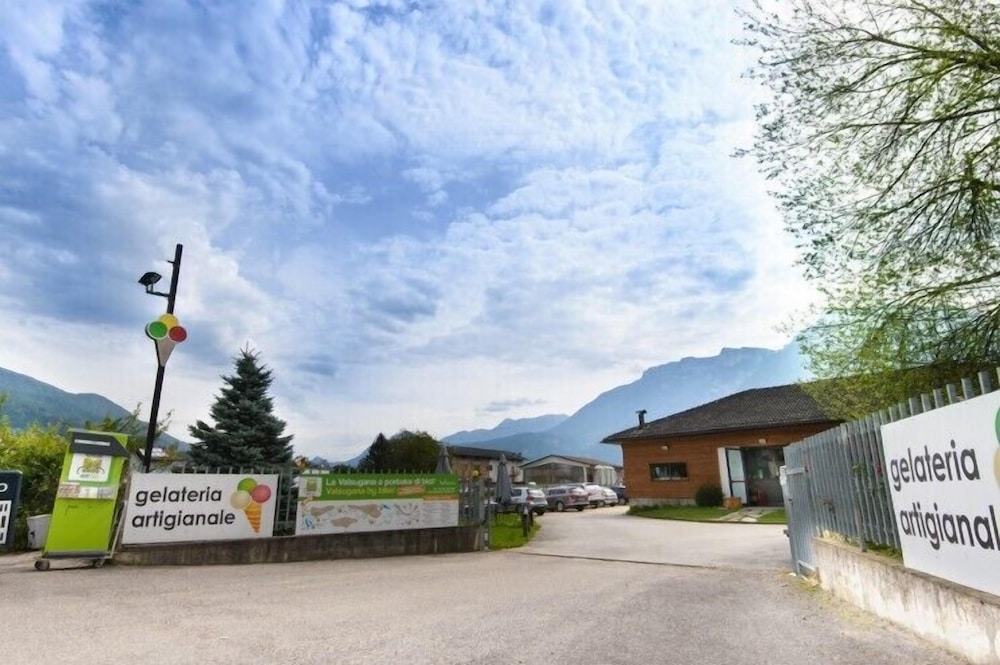 Camping Due Laghi