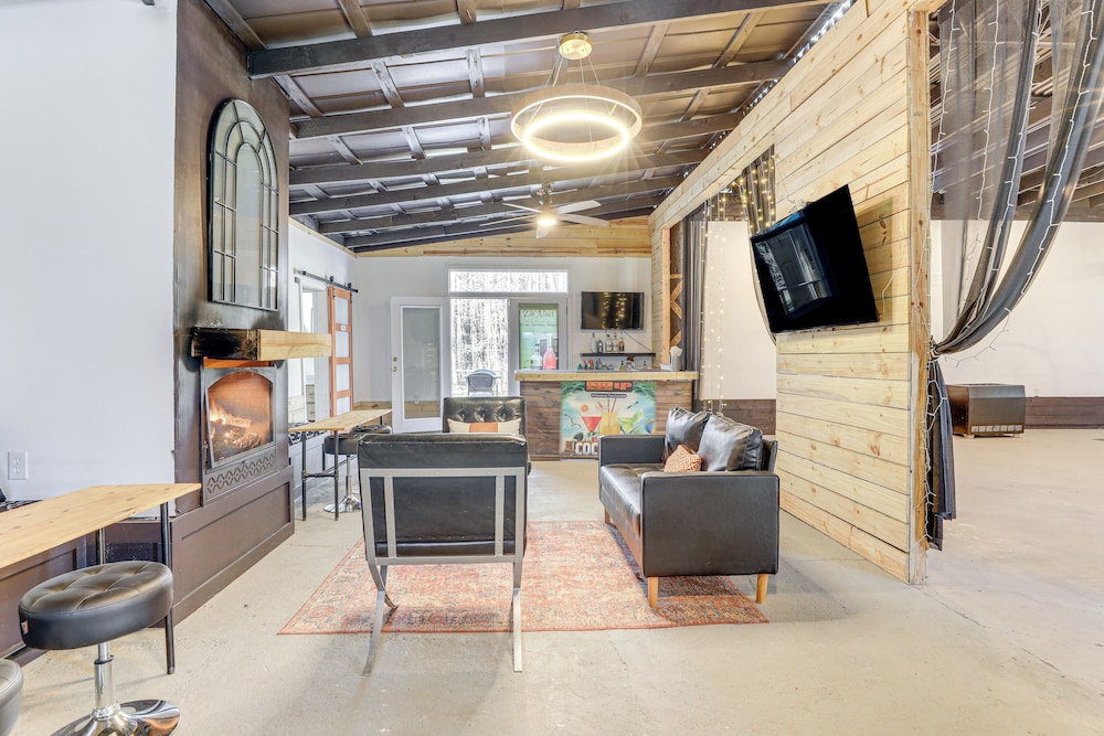 Georgia Farmhouse Studio w/ Hiking Trail