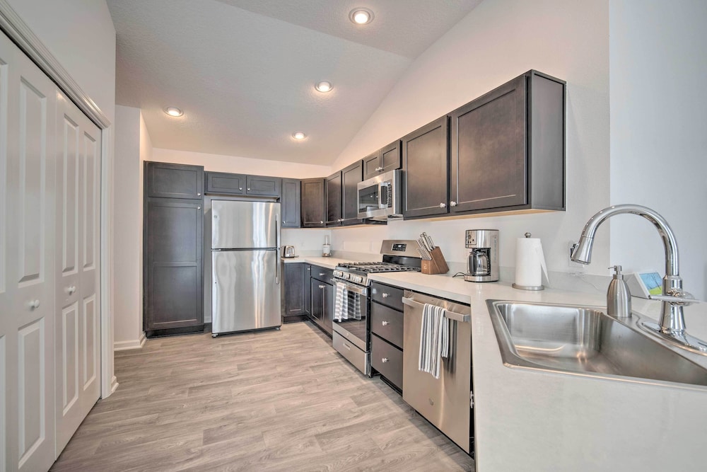 Home in The Villages Near Town Centers! view 5