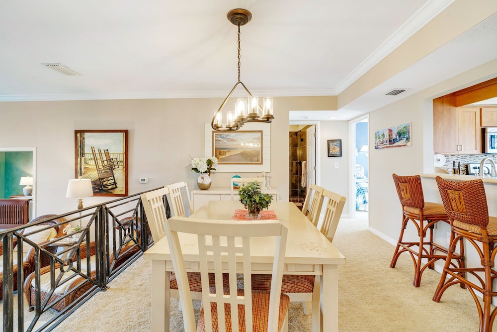 Upgraded Lake House Condo 1min To Siesta Key Beach