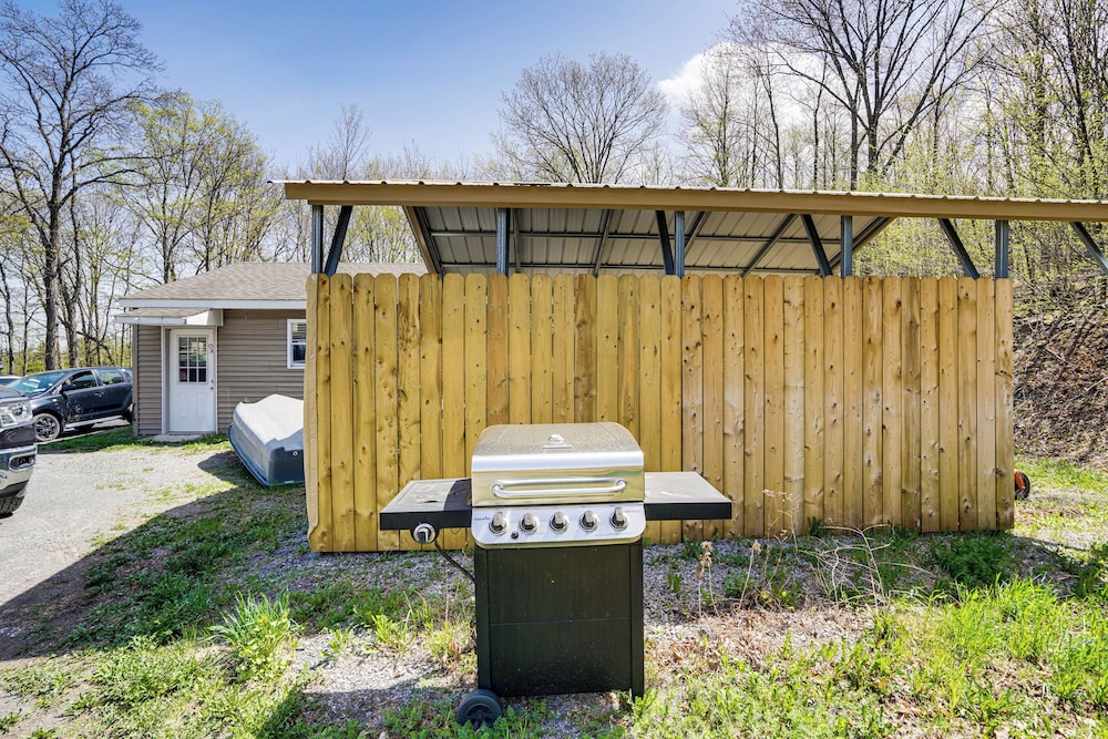 Mtn Views & Private Yard: Retreat in Cornwallville