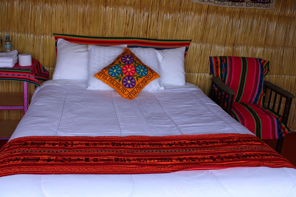 Titicaca Floating Lodge view 4