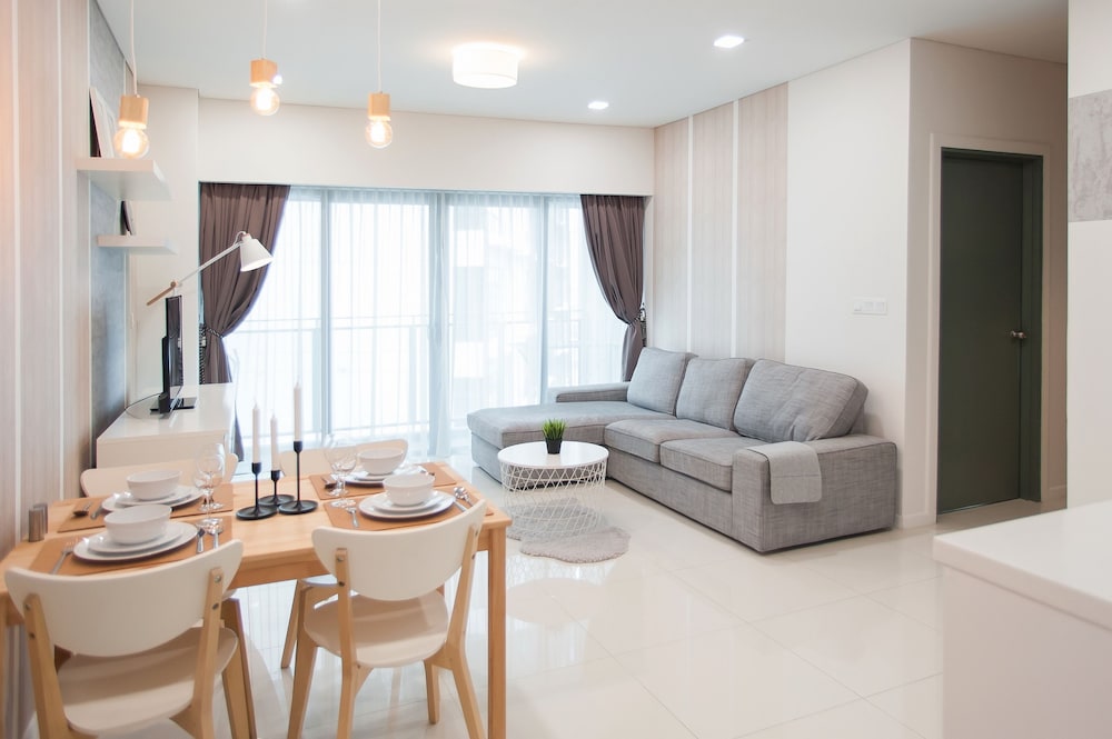 S3 Beautiful 2 Beds Suite - KLCC - KL Tower - WIFI