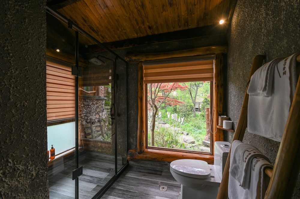 No.5 Valley Lodge