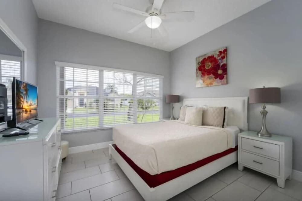 6Br Retreat W/ South Pool, Spa & Game Room Fun