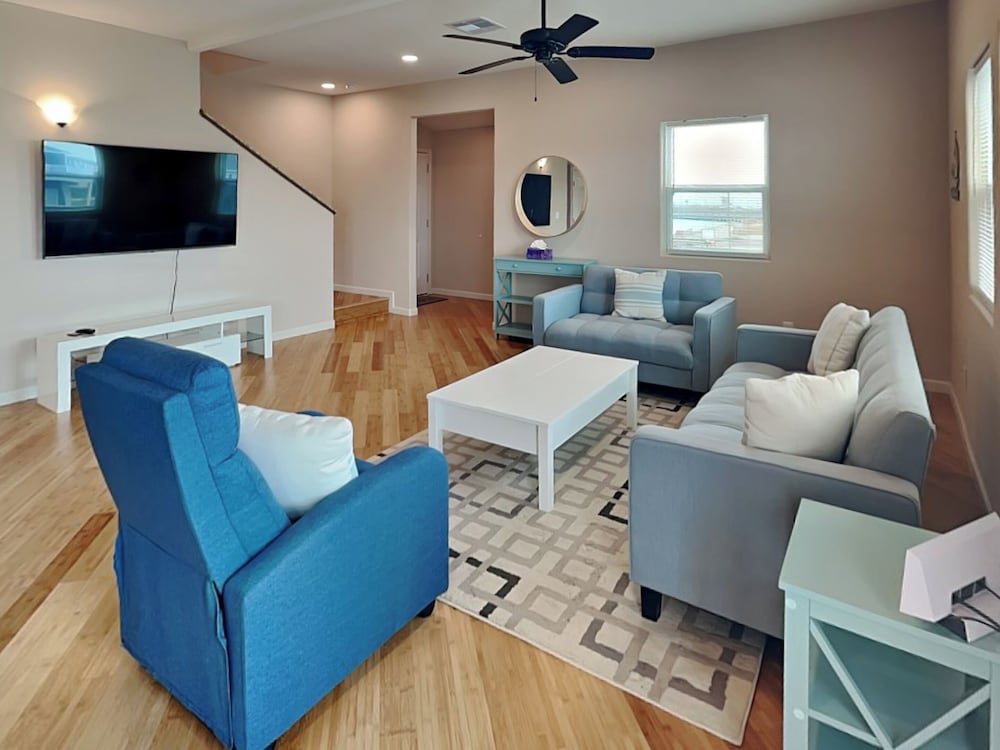 Blue Doubloon by Ryson Vacation Rentals