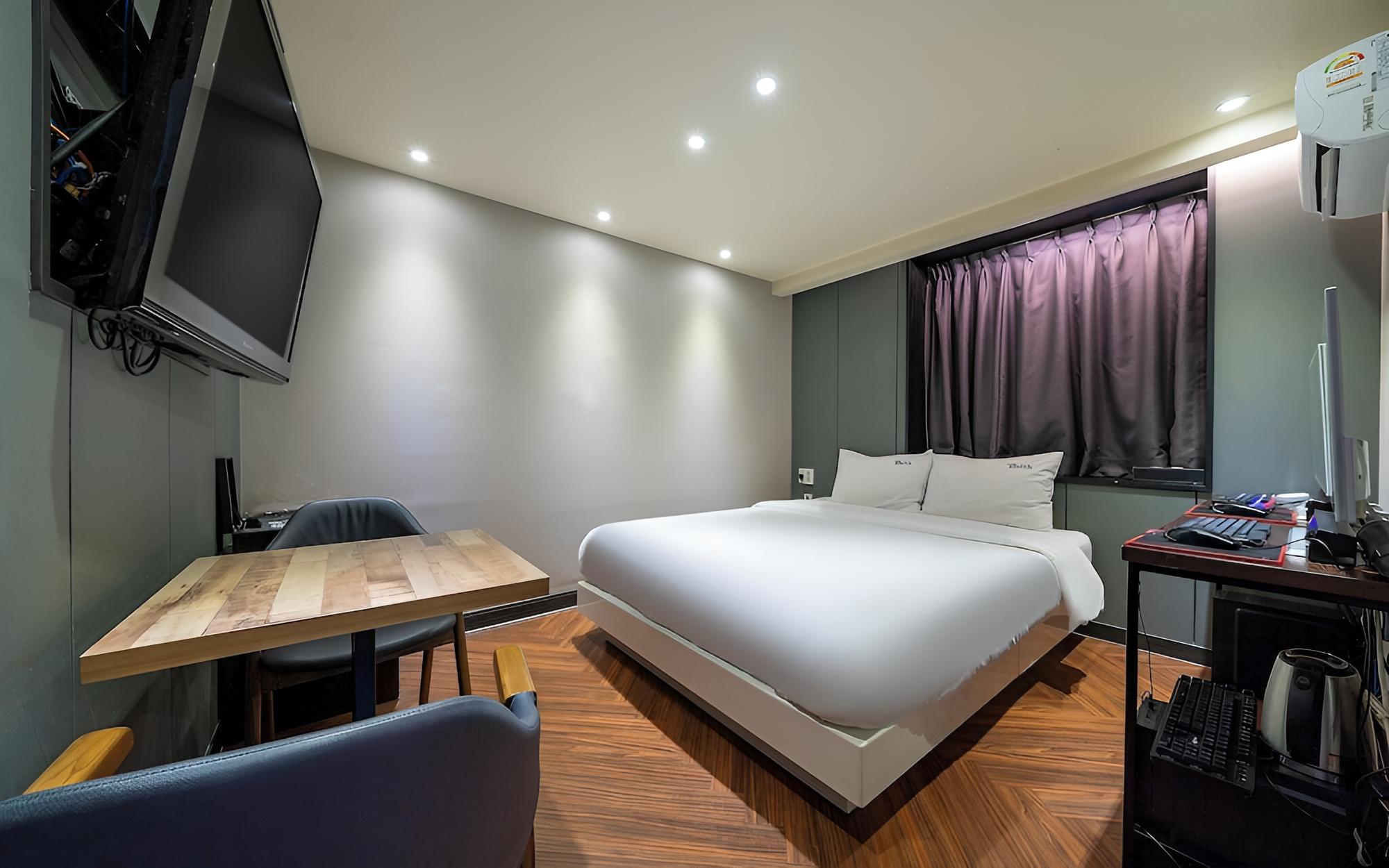 Busan Daeyeondong Hotel Smith