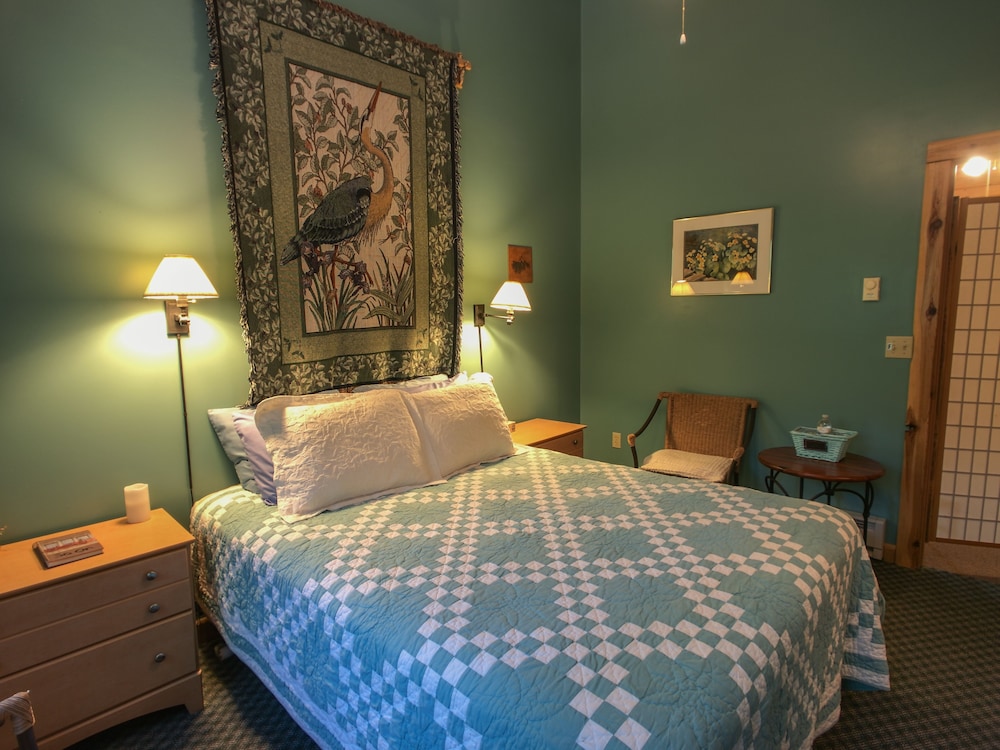 Blue Heron Bed and Breakfast view 2