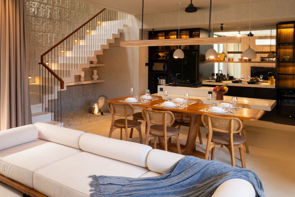 Saamu Private Luxury 3BR Villa with Pool