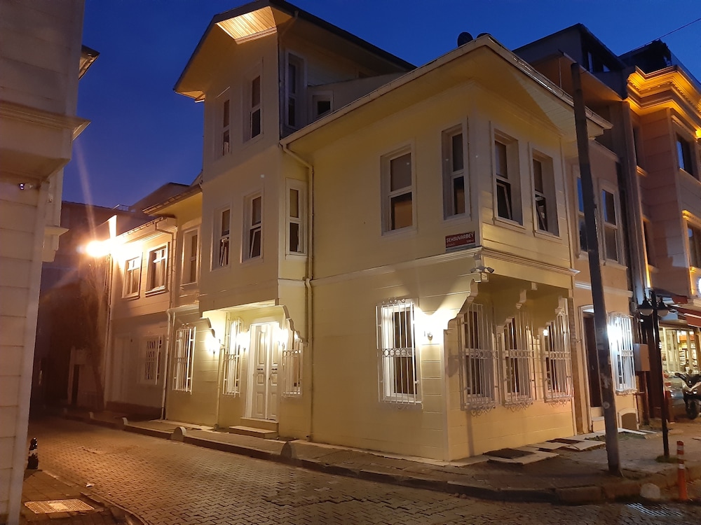 Royal Suites Sultanahmet - Image 11