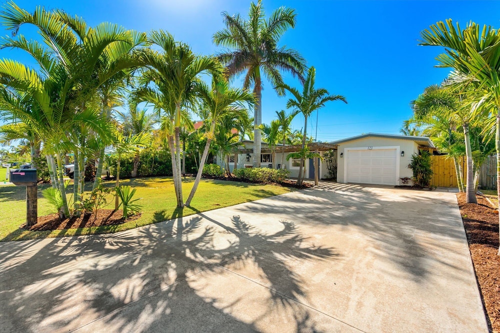 121 Atlantic Blvd
