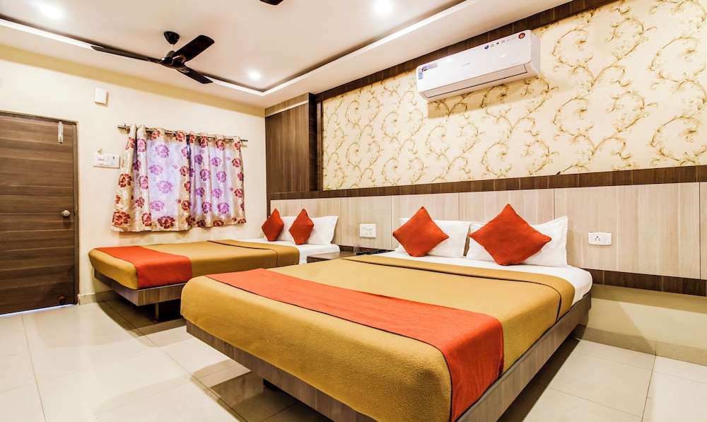 Hotel Neem Tree