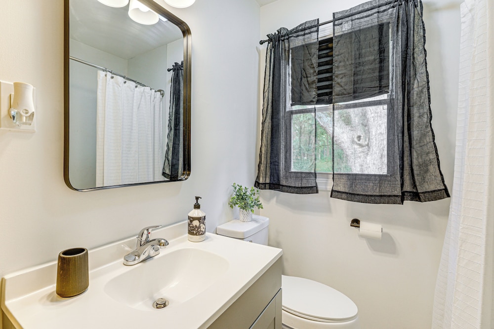 Dog-friendly Retreat Near Delaware Bay