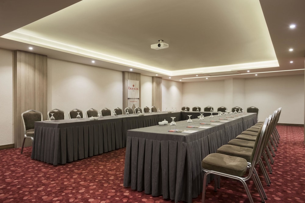Ramada by Wyndham Mersin - Image 32