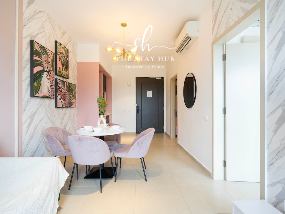 Paxtonz Luxe Suites by The Stay Hub