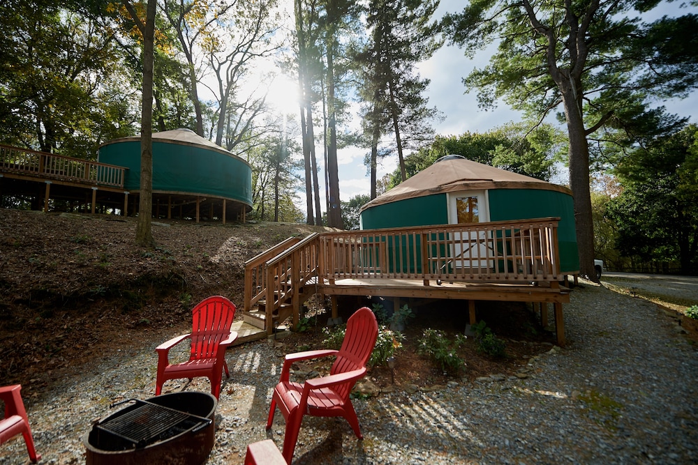 Circle M RV & Camping Resort - Caravan Park