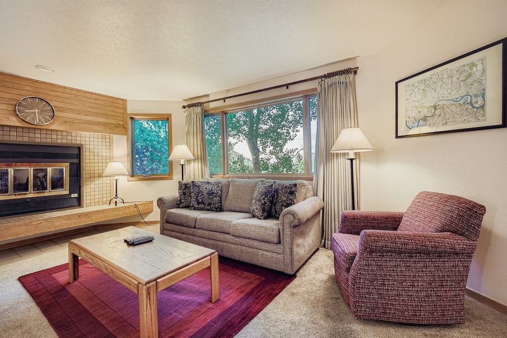 Frostfire B19 2 Bedroom Condo