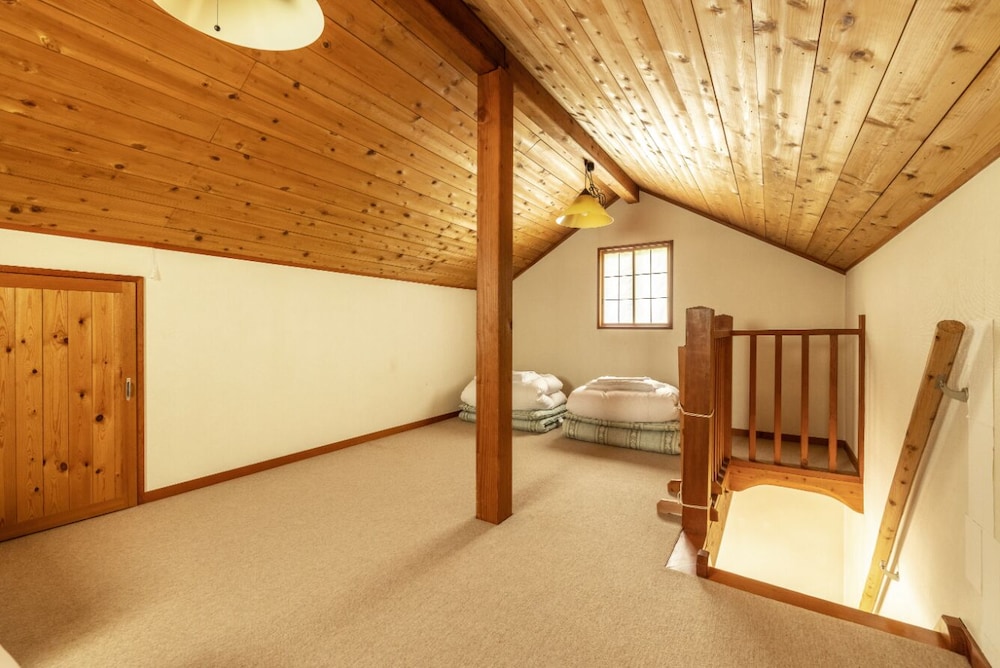 Reposer Hakuba