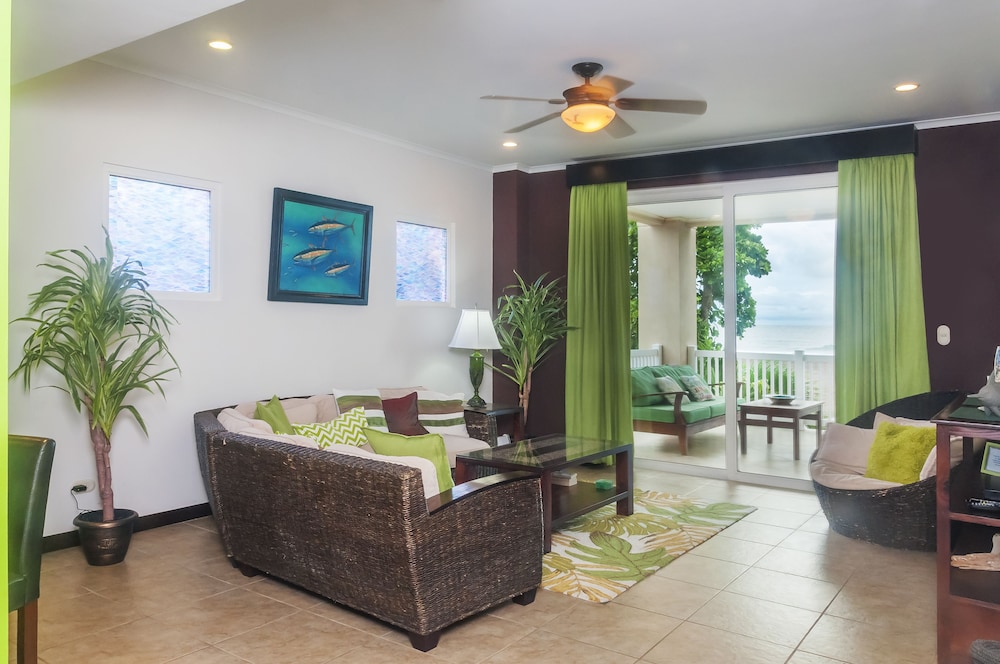 The Palms by Dream Makers