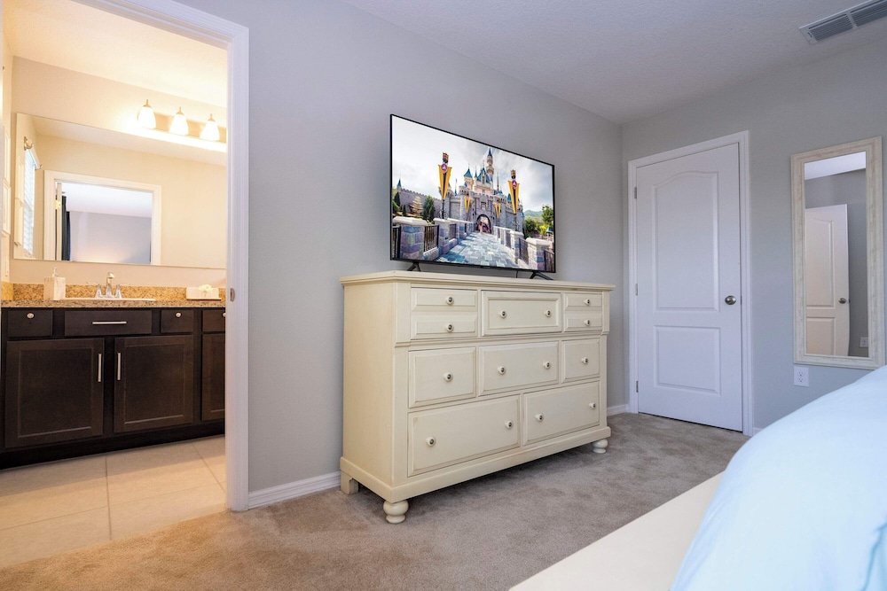 Stunning 3Bd Close to Disney at Fiesta Key 4764 view 4