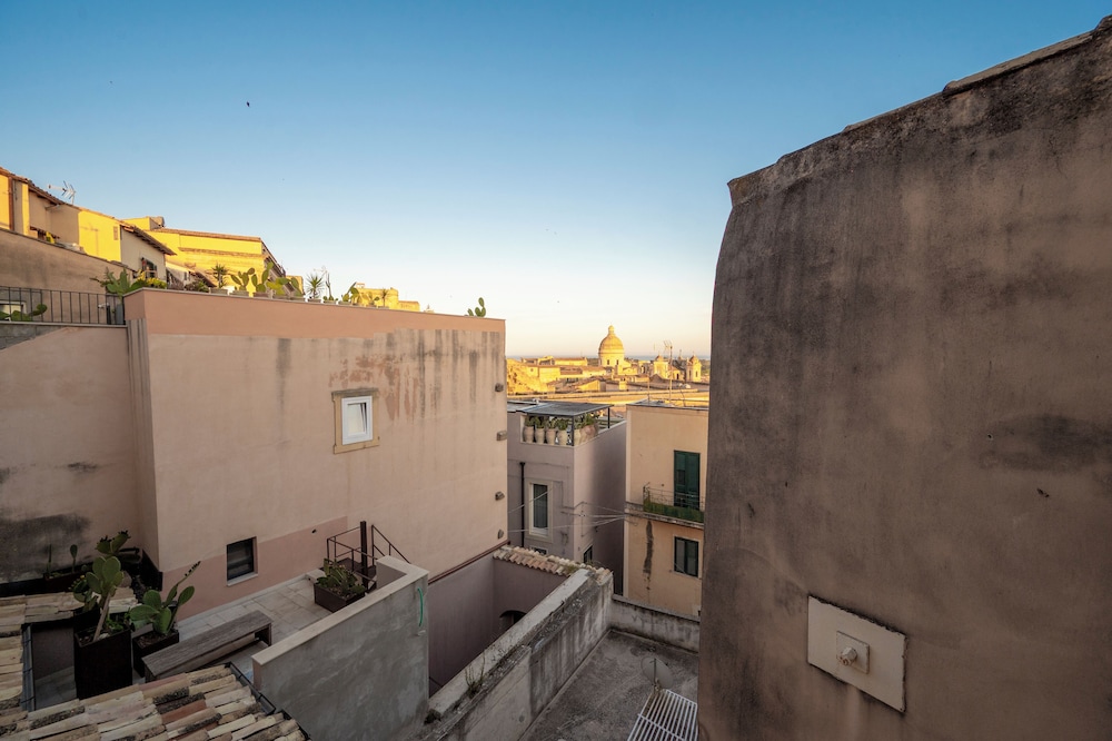 Panorama Suites Noto