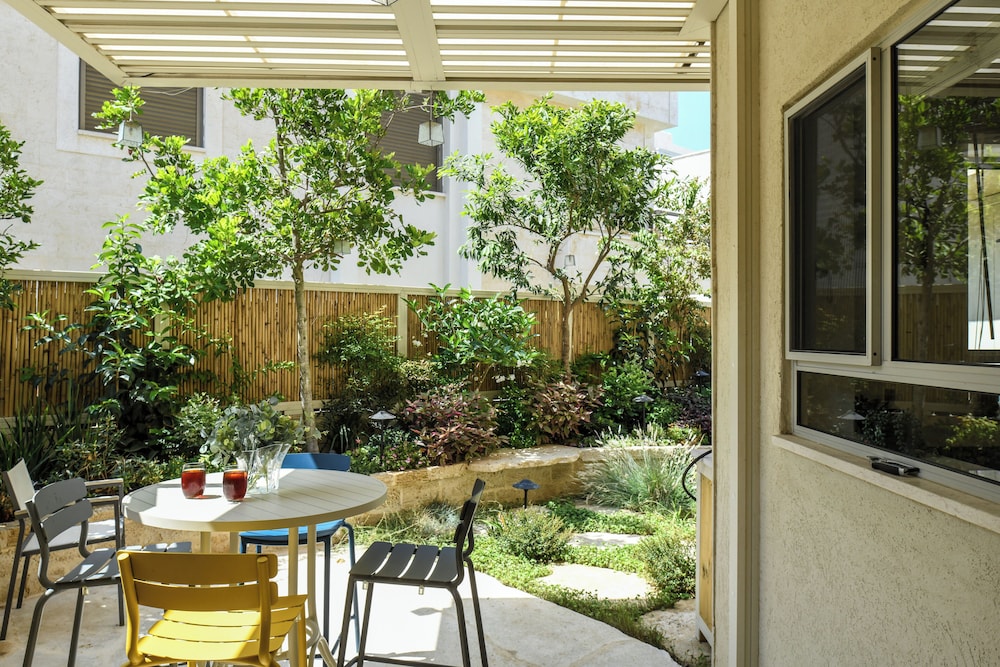 Coastline Family Triplex by Sea N' Rent view 5