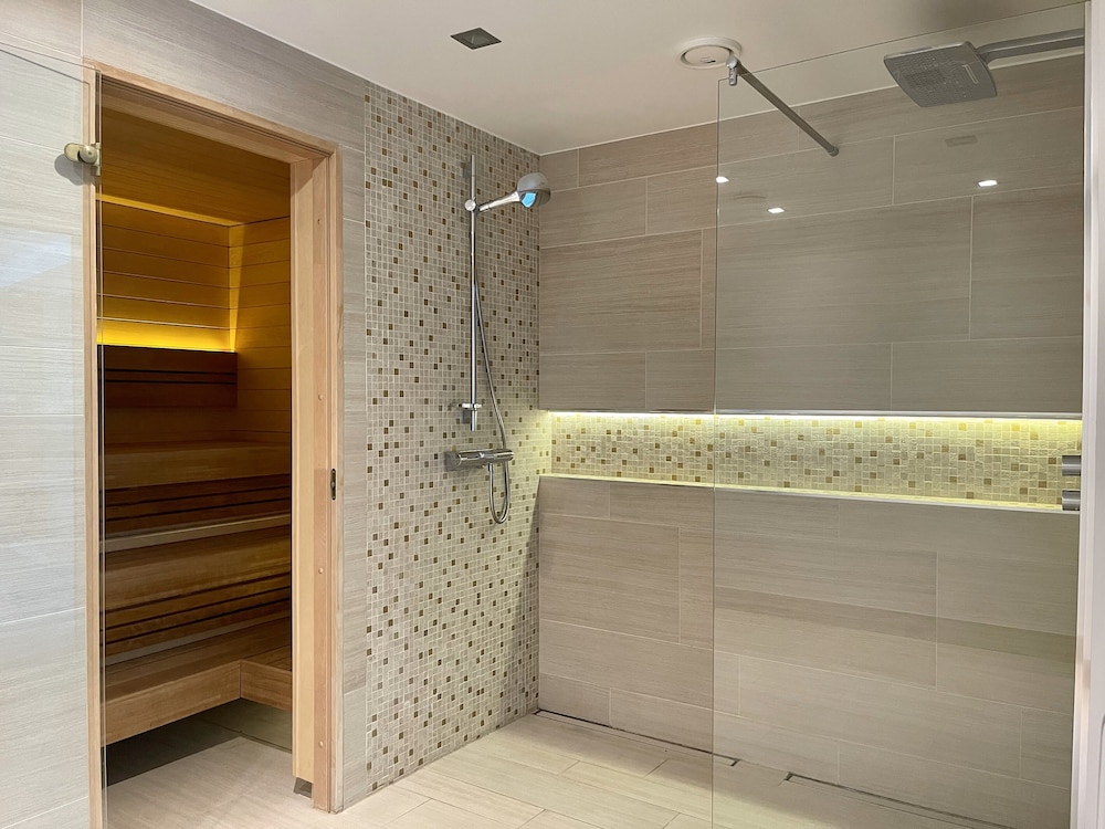 Magnolia House - Indoor Pool and Sauna
