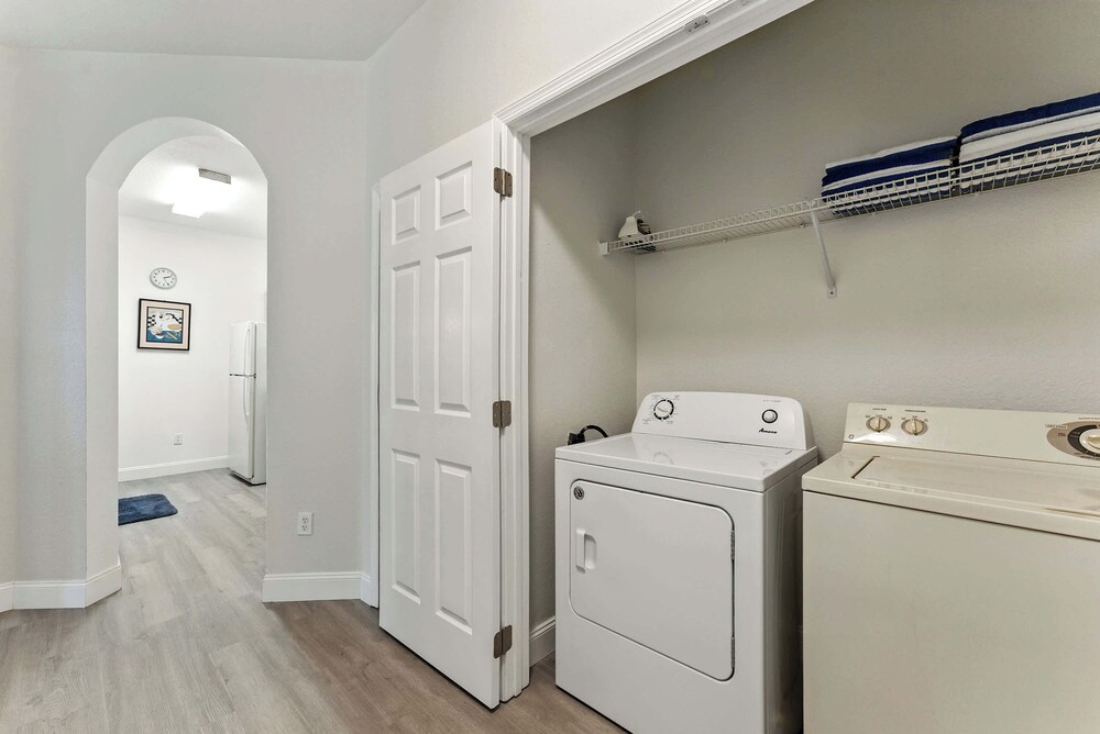 Resort Condo 3BR - Pool Balcony Near Disney