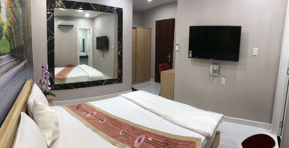 Deluxe Private Room 1 bed ,1 Bath 2 Guests