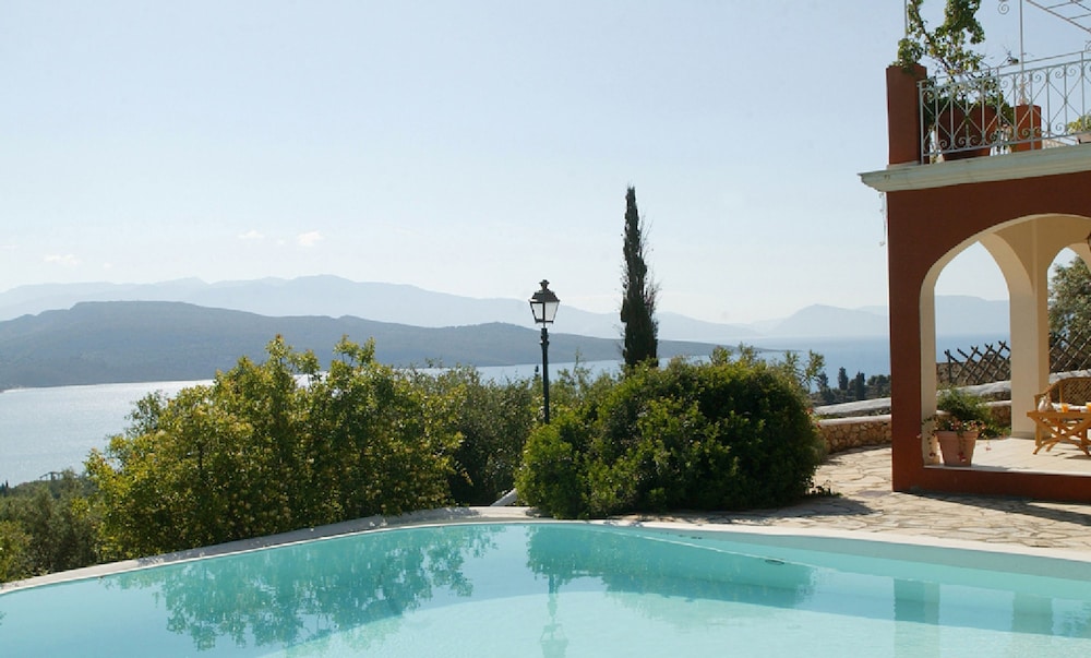 Lefkada Collection Villas