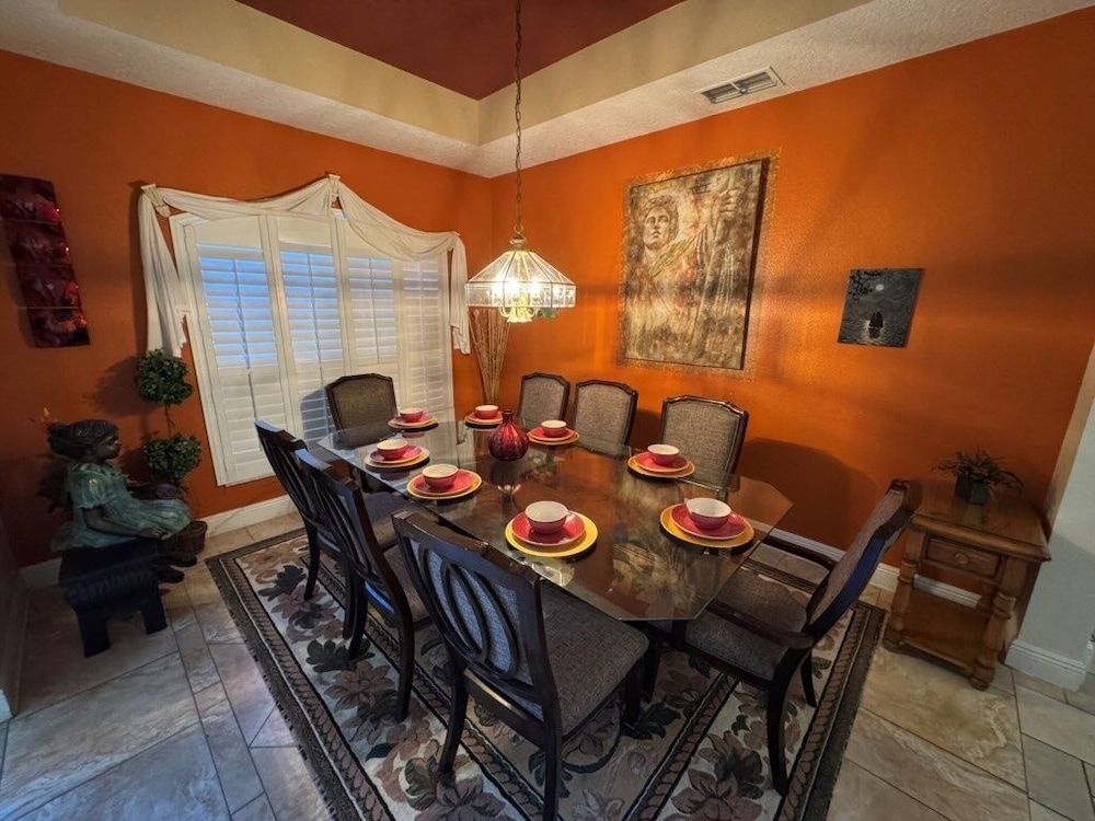 Southern Comfort 8 Bedroom Home