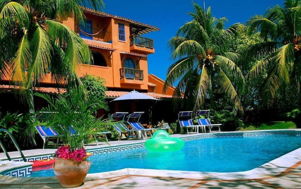 Costa Linda Beach