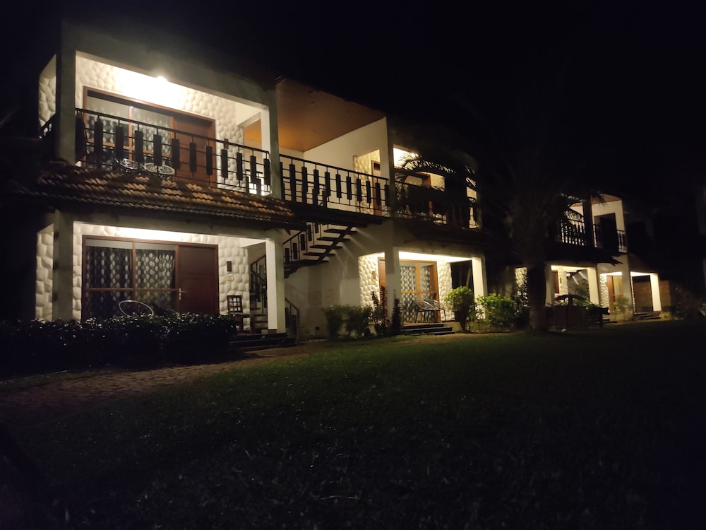 Deshadan Backwater Resort