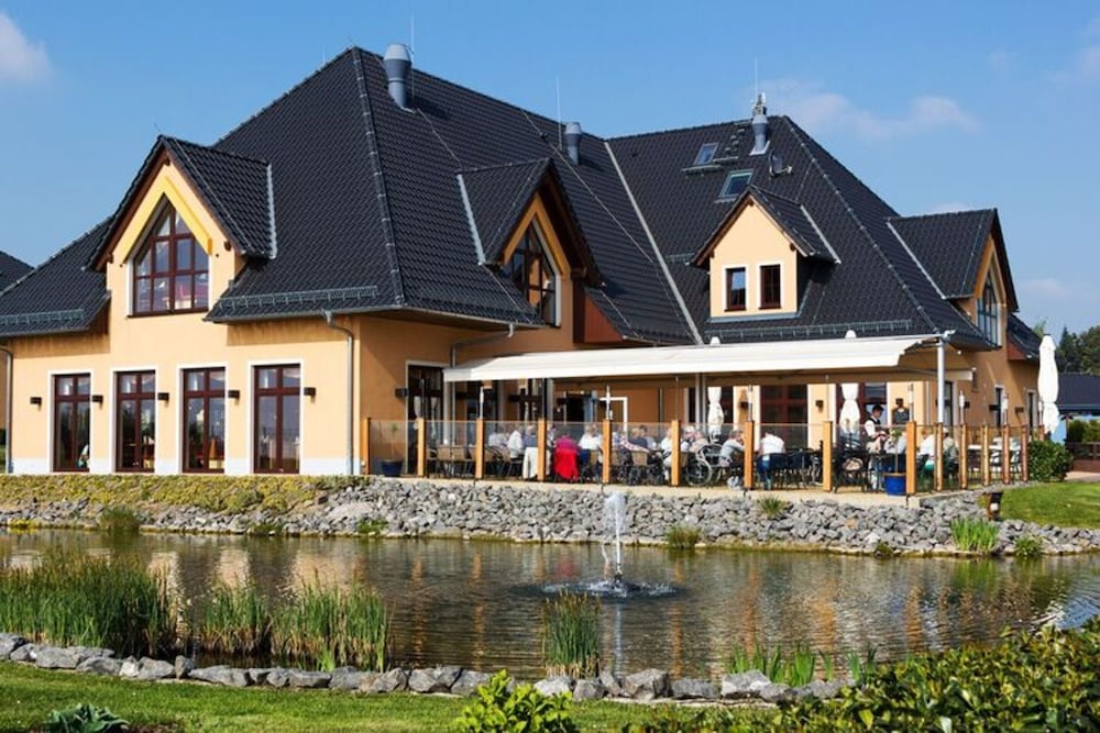 Holiday Home in Markkleeberg Near a Lake