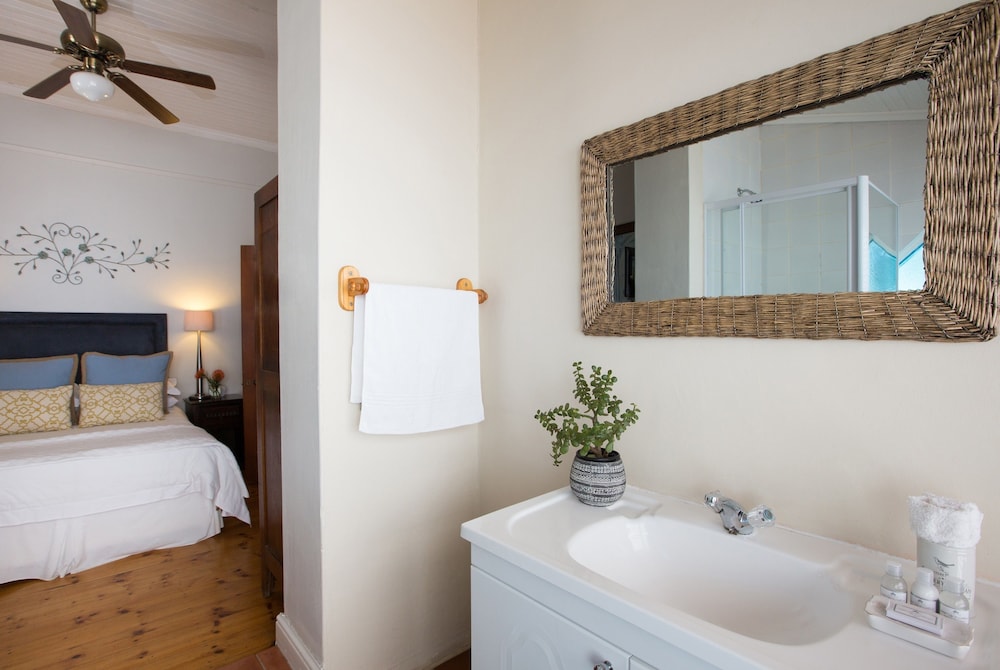 Loddeys Guesthouse