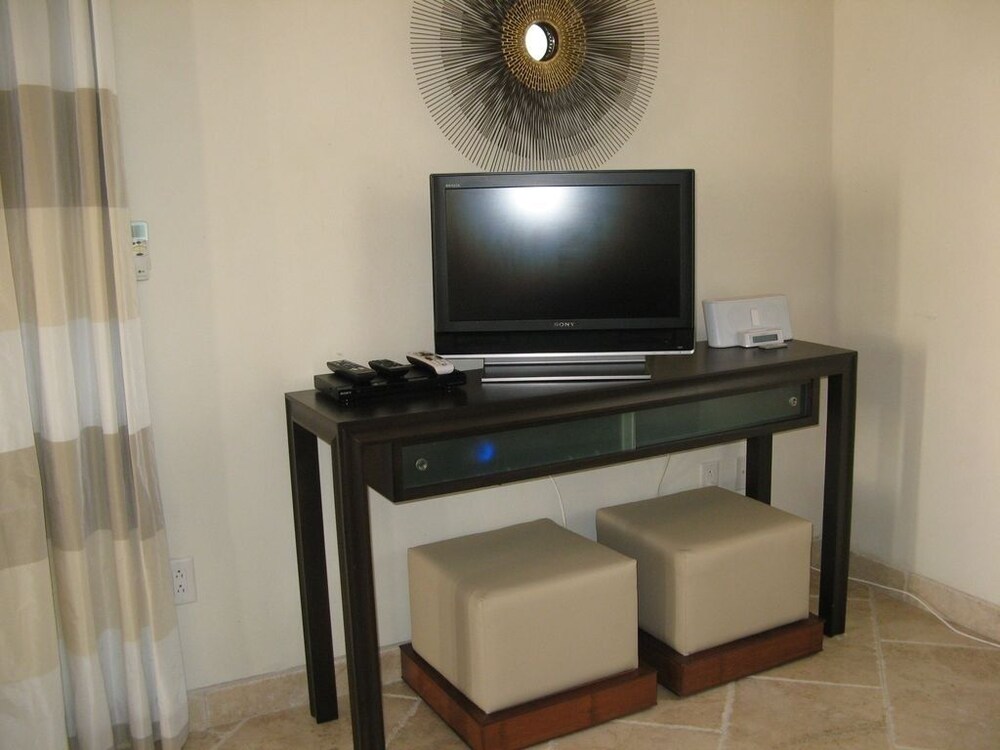 Sky Beach Club Bungalow 1 Bedroom Cabin - Property Image 20