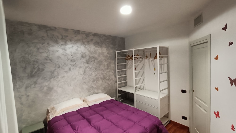 Roma Chic House - Delightful Luxury Apartment 3 People, With Jacuzzi