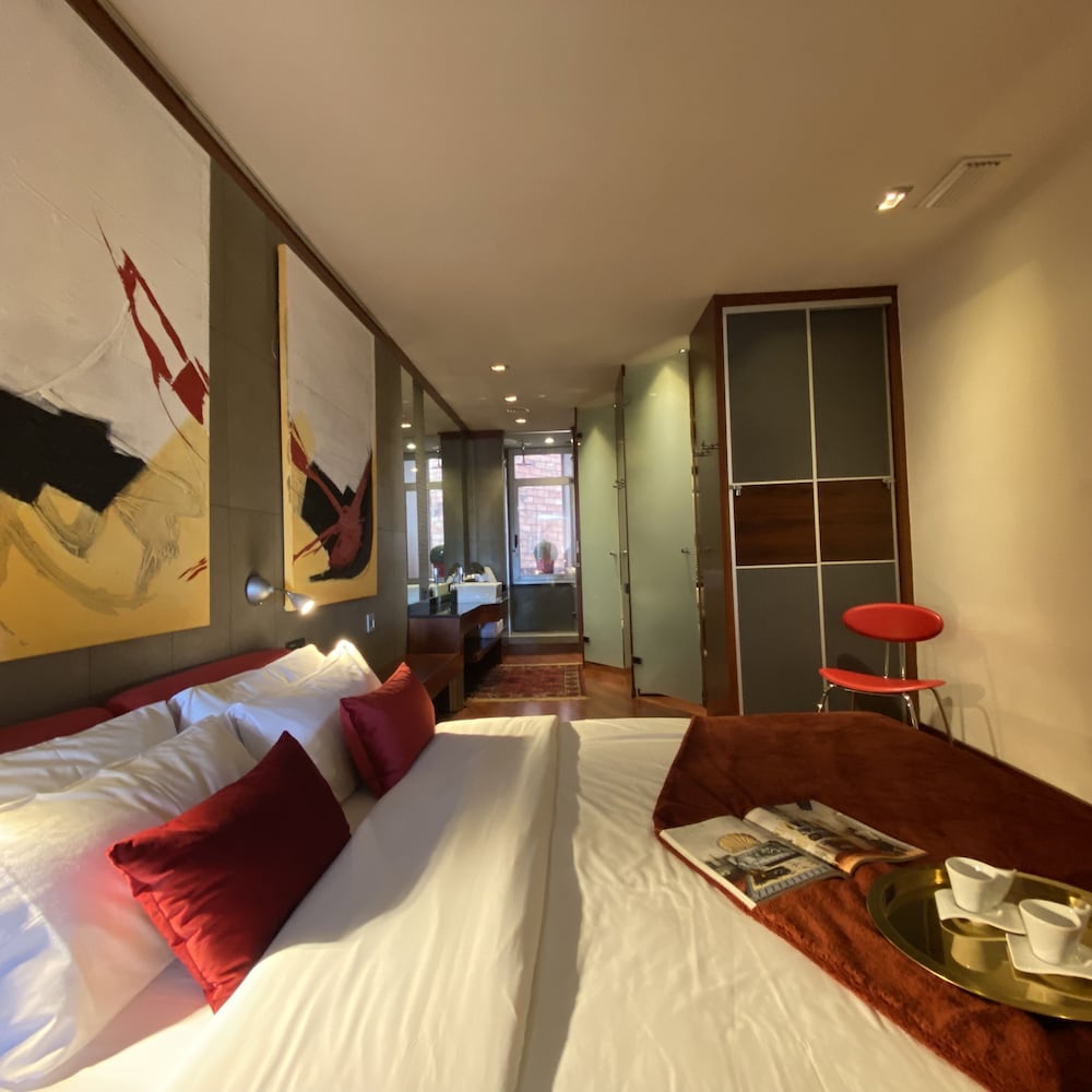 Luminous Designer Loft Style Apt Eixample Views By Myrentalhost