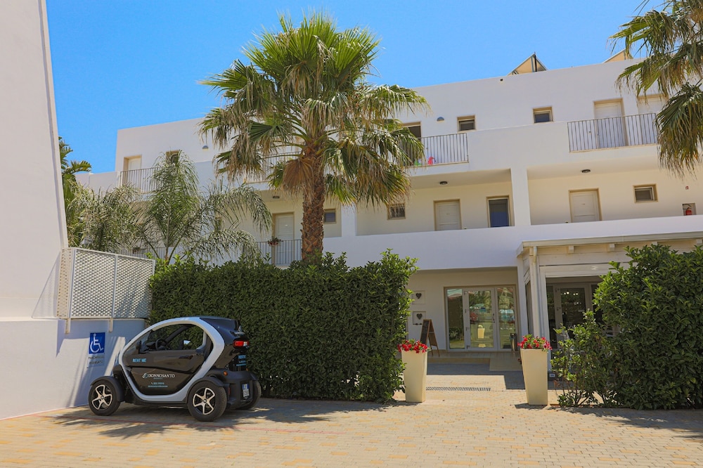 Donnosanto Hotel