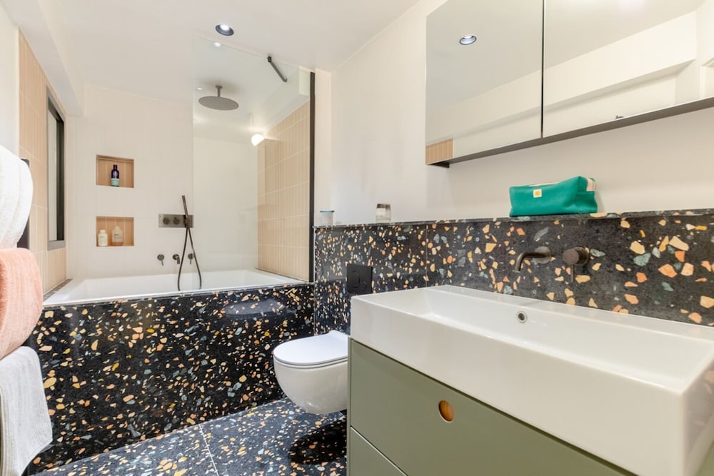 Chic 1BD Flat W/private Terrace Knightsbridge!