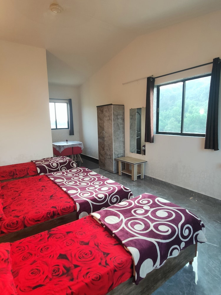 Shobha Farmhouse