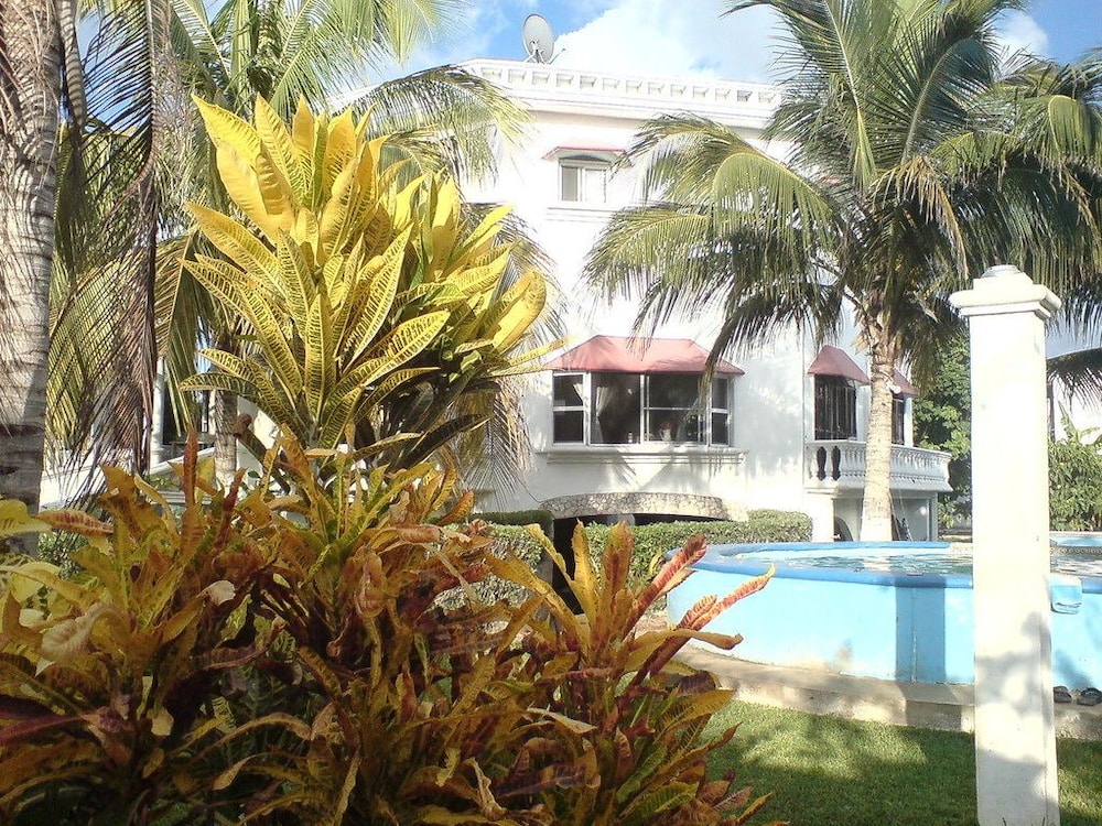Mansion Giahn Inn