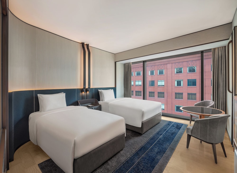 Hilton Saigon 72
