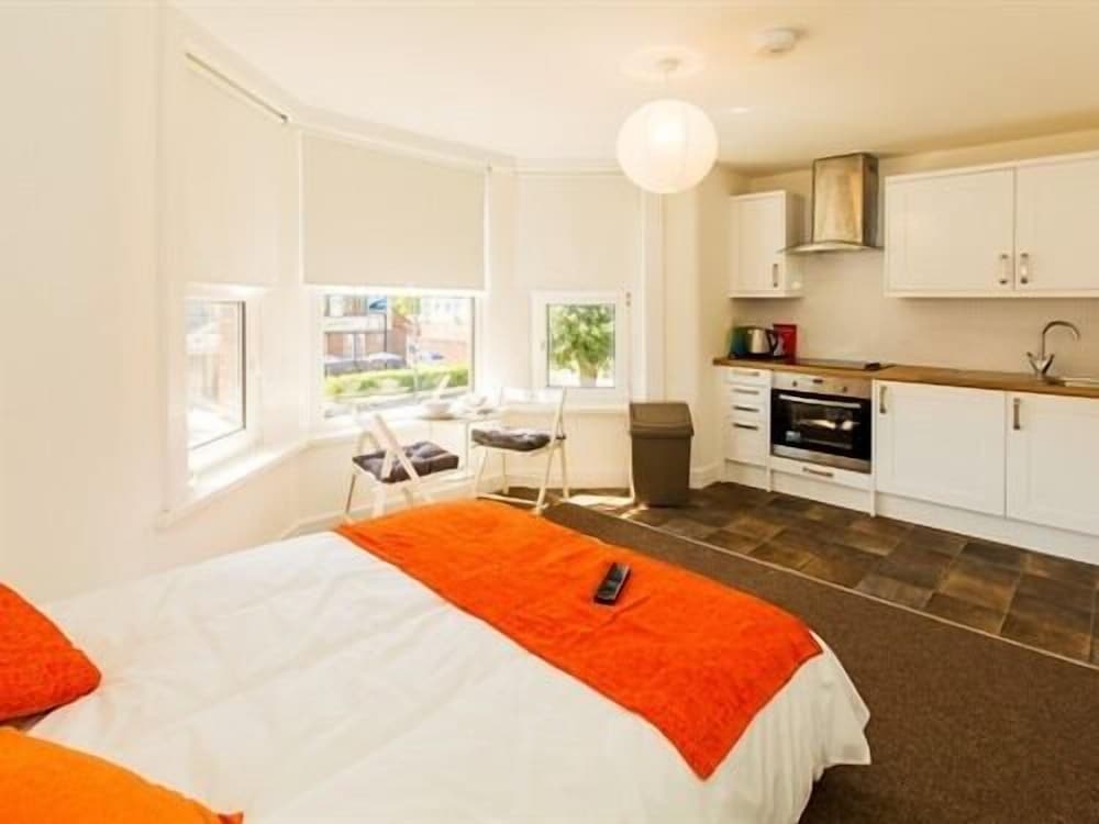 Beddoe Apartments