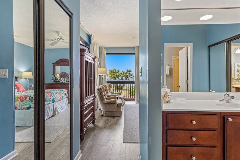 Romar House by Southern Vacation Rentals