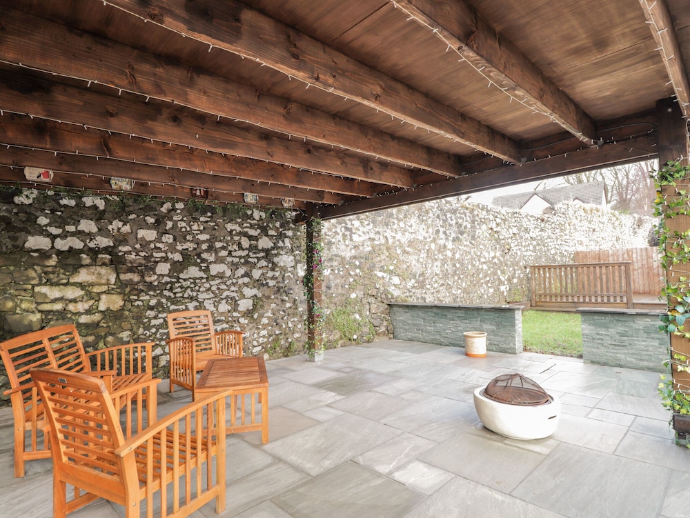 Pebble Cottage