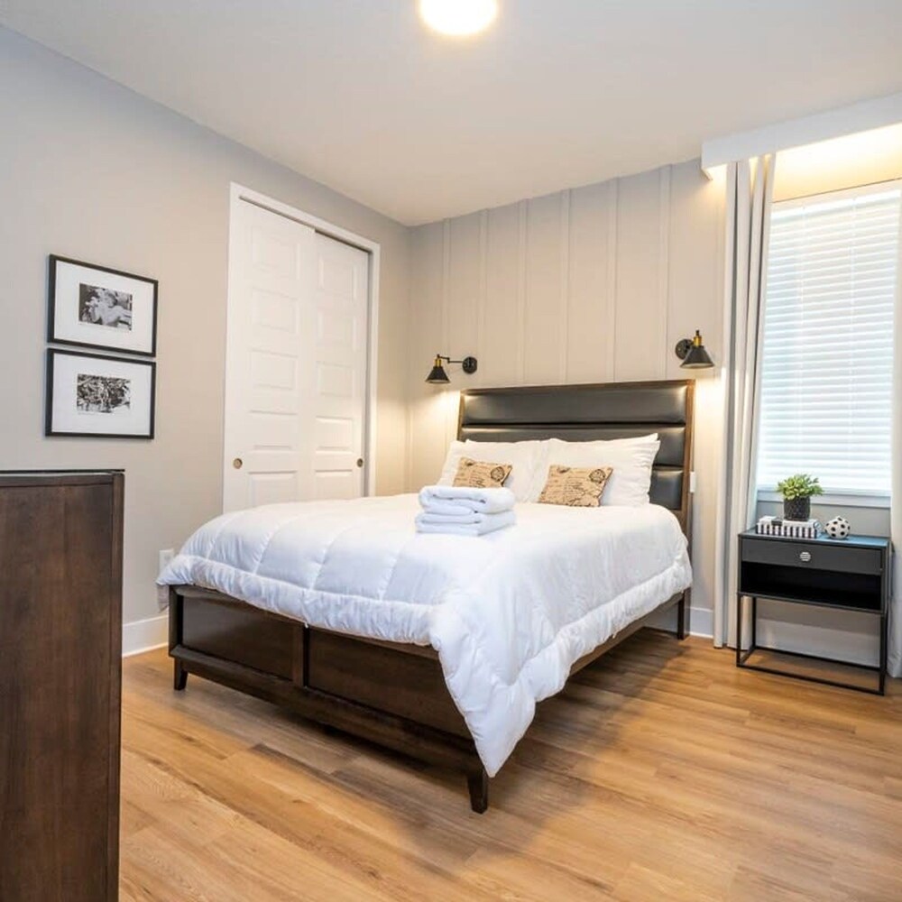 7650 Spacious House With 6BD