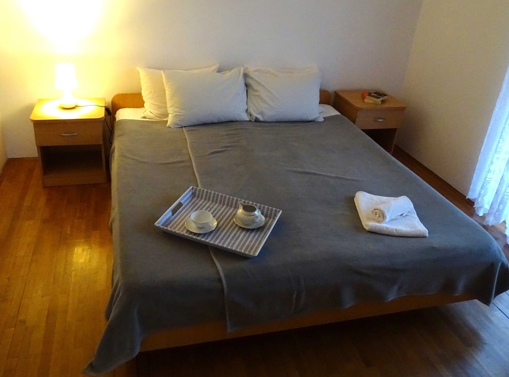 Novi Vinodolski Seafront Apartments With Balcony